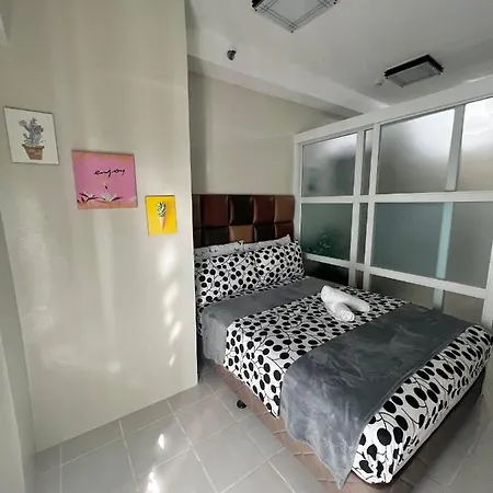 Netflix And Unli Wifi!!! The Elchies Room At Tagaytay Prime Residence